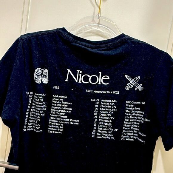 Nicole North America Tour 2022 Niki - Picture 3 of 3
